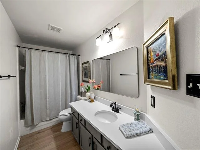 Photo of 204 Arbor Ridge Drive