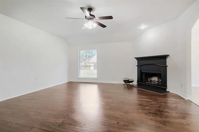Photo of 910 W Bois D Arc Street