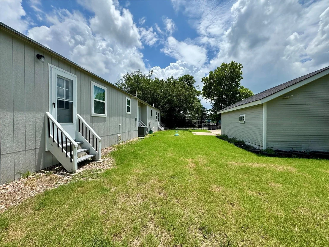 Photo of 5777 County Road 927