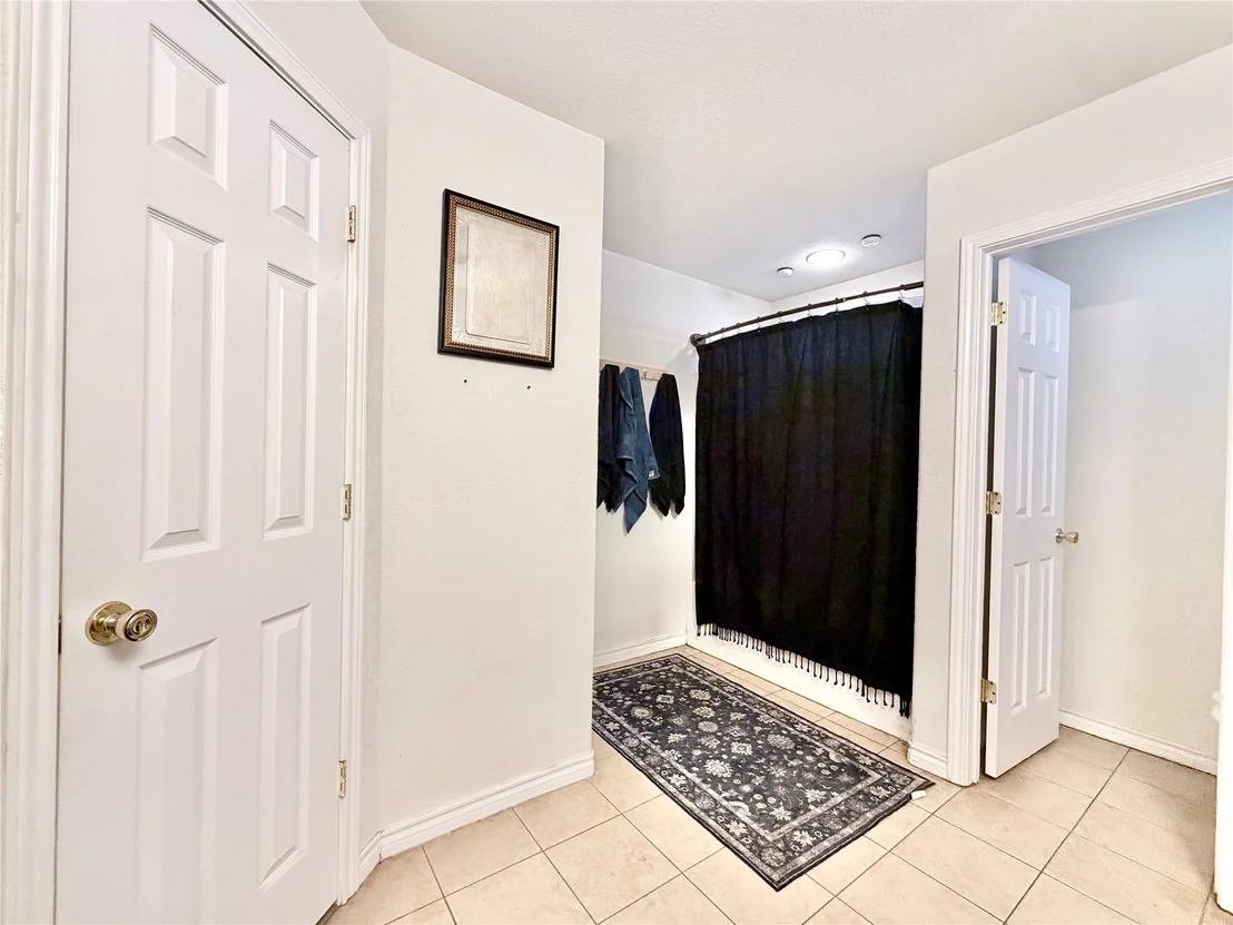 Photo of 1110 Notre Dame Street