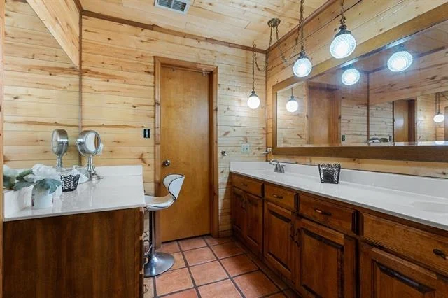 Photo of 1081 County Road 3875