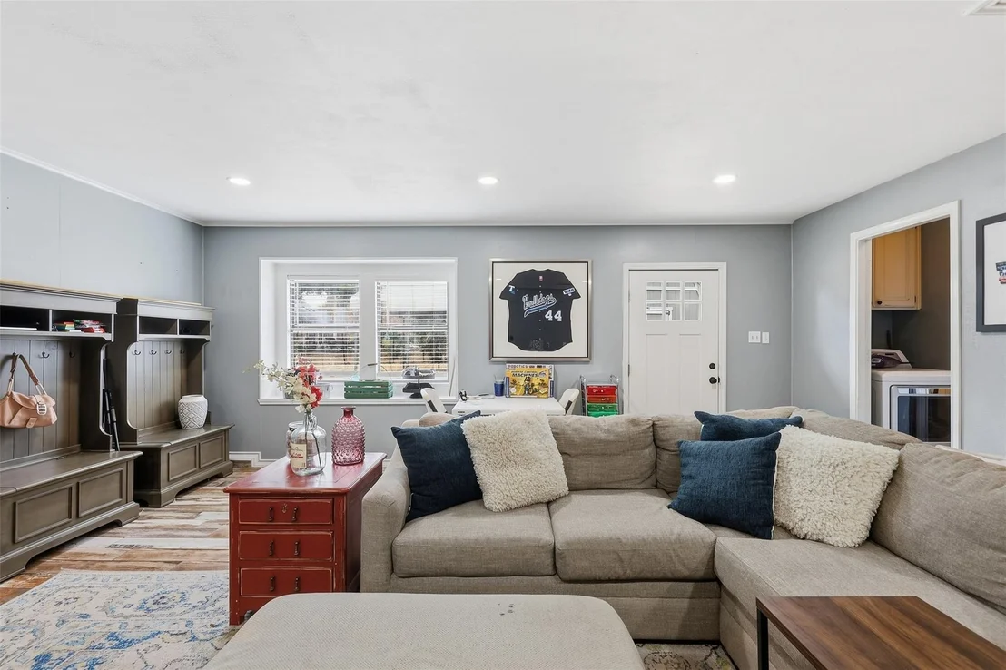 Photo of 112 Fairway Drive