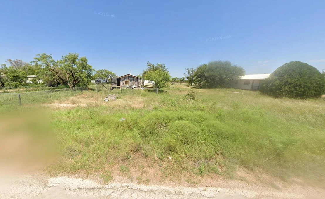 Photo of 739 Cecil Terrace