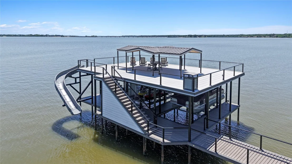 Photo of 1301 Oak Hill Drive