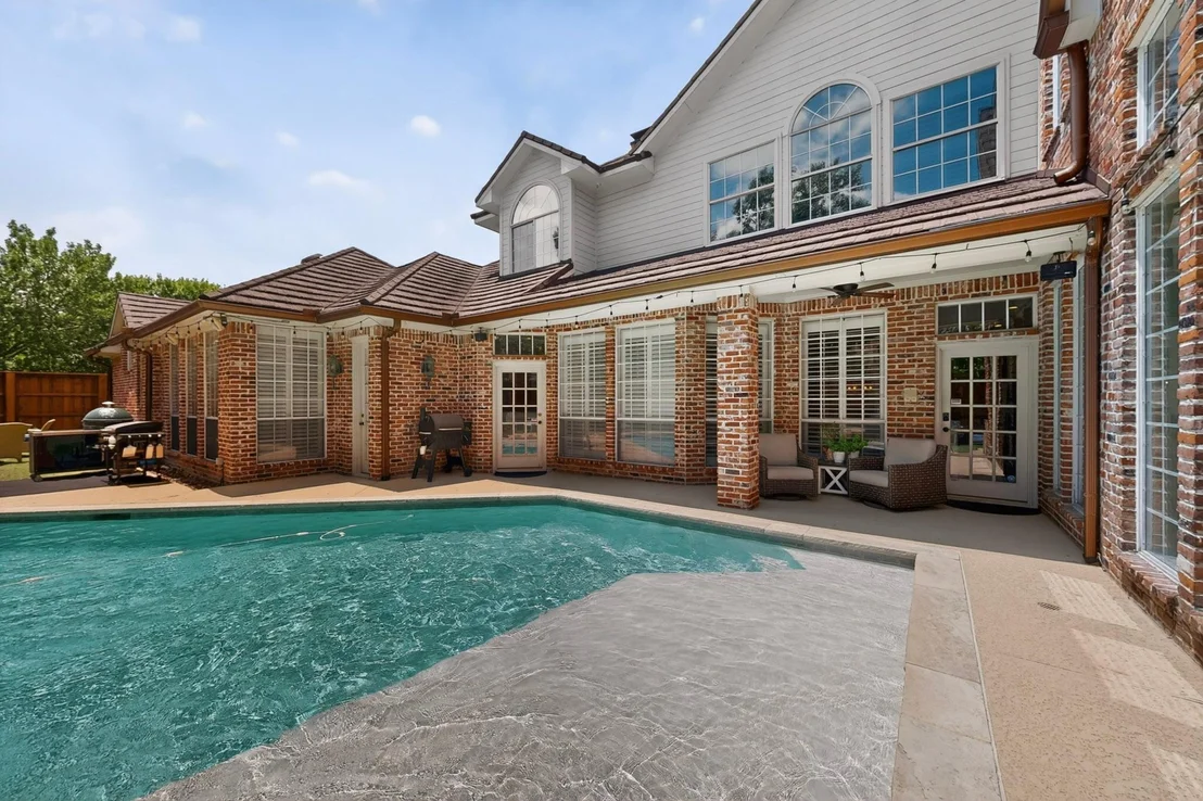 Photo of 5700 Walden Drive