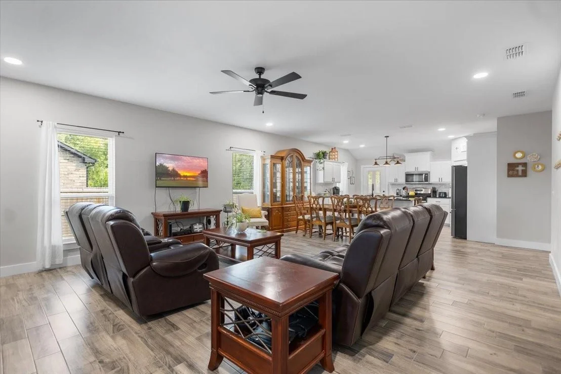 Photo of 16134 Crossing Circle