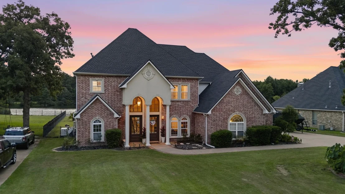 Photo of 10936 Deer Creek Drive