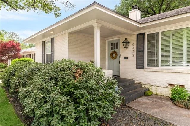 Photo of 6422 Dunstan Lane