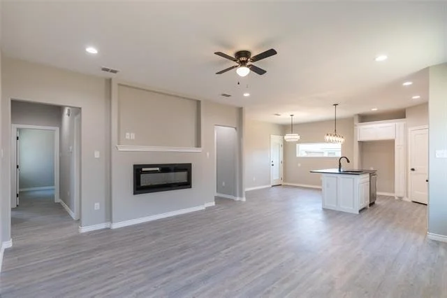 Photo of 7812 Freedom Crest Avenue
