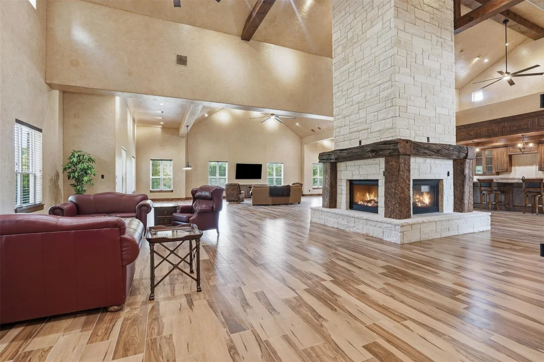 Photo of 9310 Bellechase Road