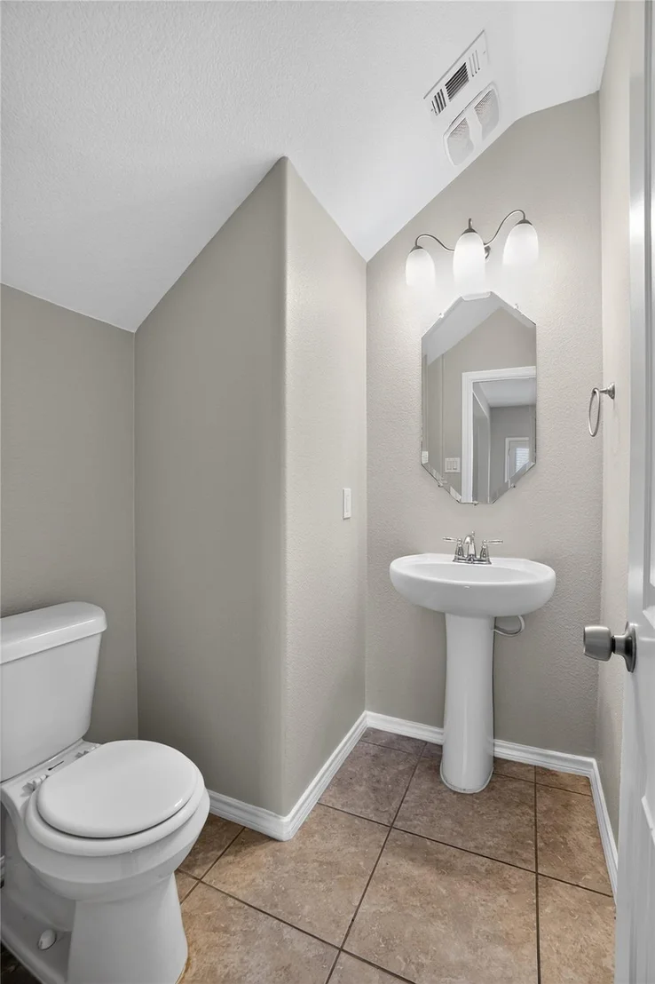 Photo of 2 Mapleridge Drive