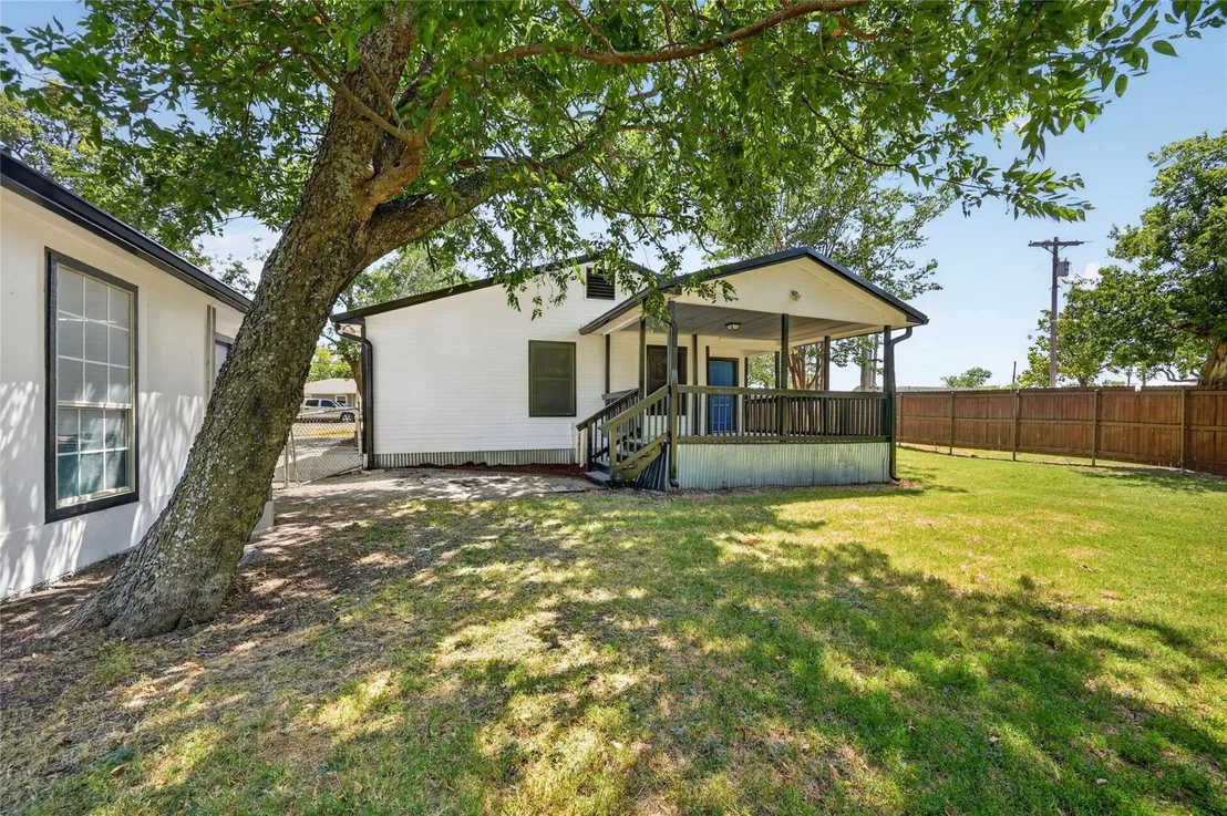 Photo of 600 Jefferson Avenue