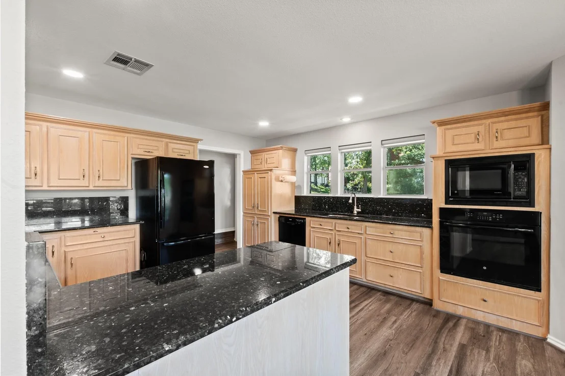 Photo of 5366 Point LaVista