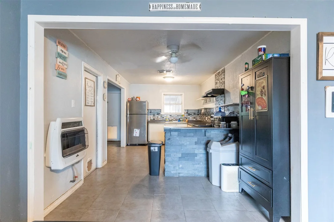 Photo of 1633 Shelton Street