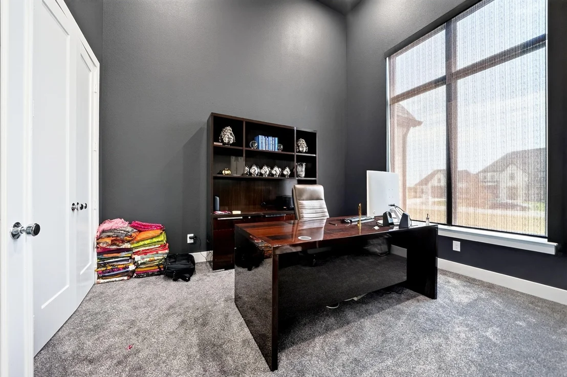 Photo of 5501 Somerset Drive