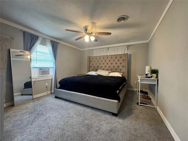 Photo of 105 S Lakeview Drive