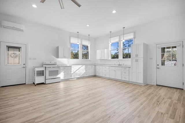 Photo of 6990 Pin Oak Road