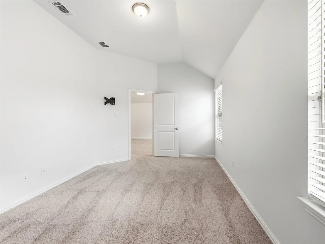 Photo of 913 Peabody Drive