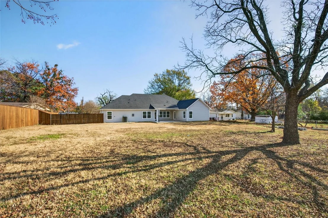 Photo of 1809 Bluebonnet Avenue