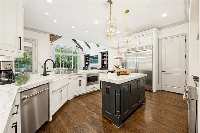 Photo of 5638 Greenbrier Drive