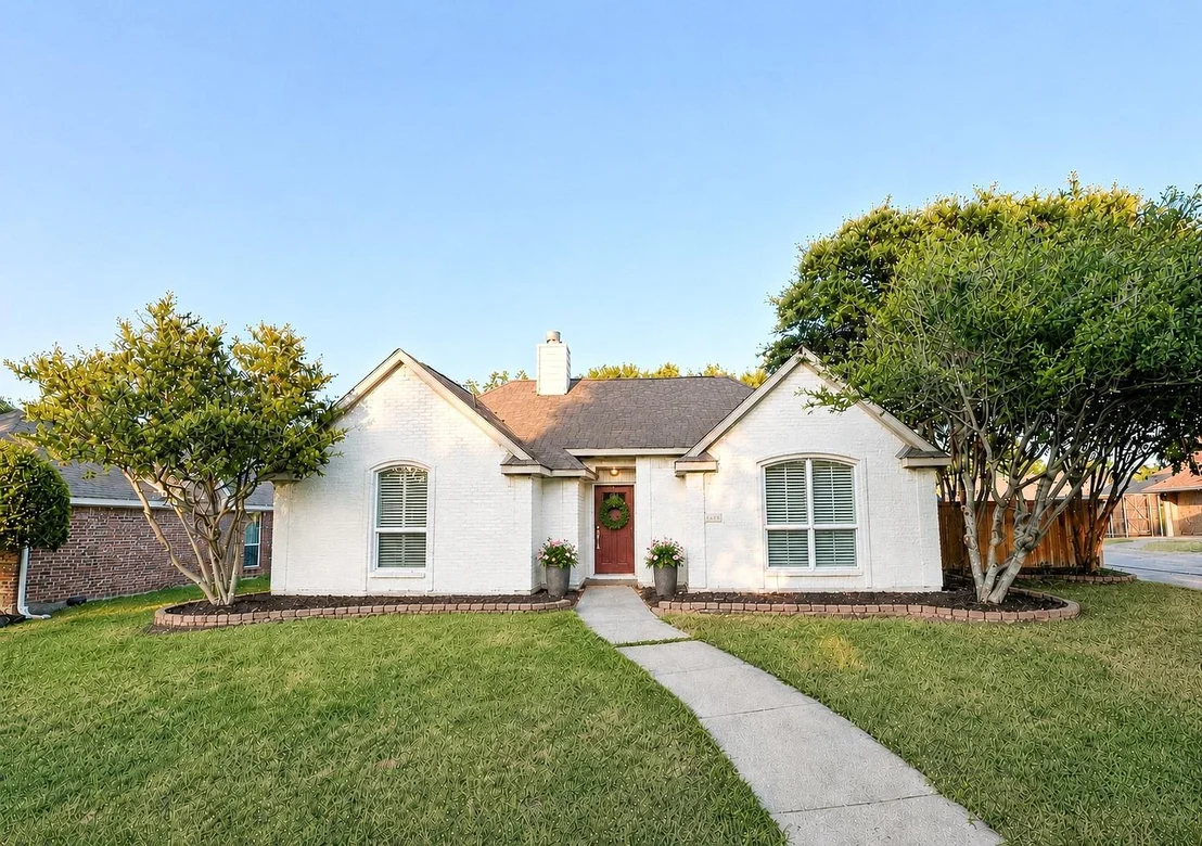 Photo of 6608 Macintosh Drive