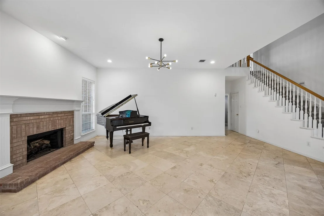 Photo of 2701 Oates Drive