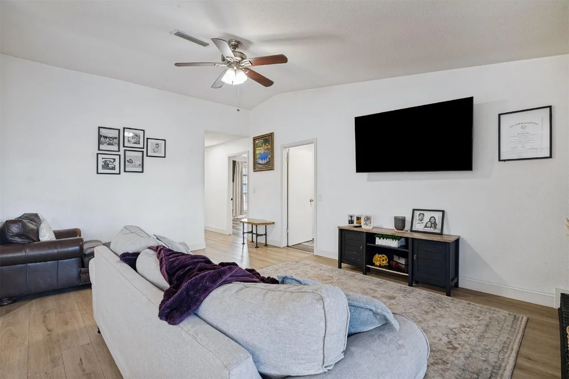 Photo of 2920 Sidney Drive