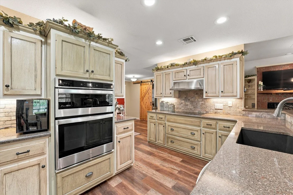 Photo of 1600 Fox Ridge Road