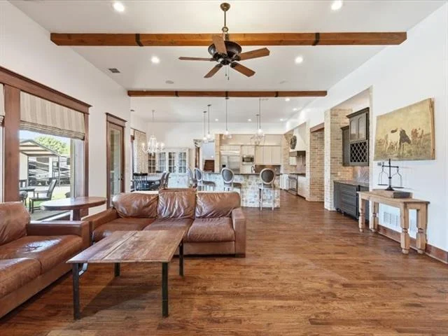 Photo of 712 Frenchtown Road