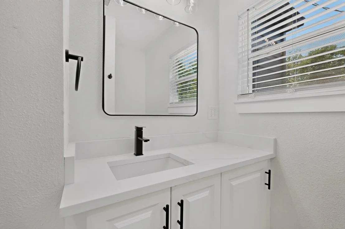 Photo of 808 Lilac Drive