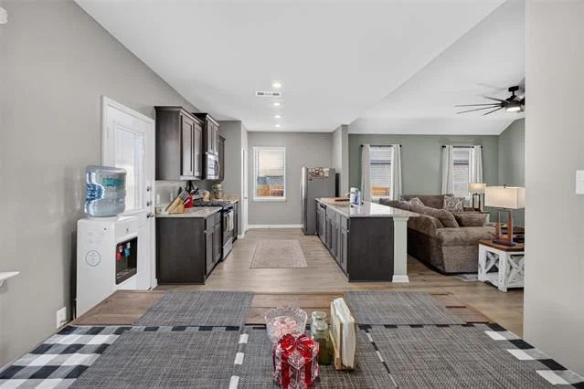 Photo of 905 Cawthorne Trail