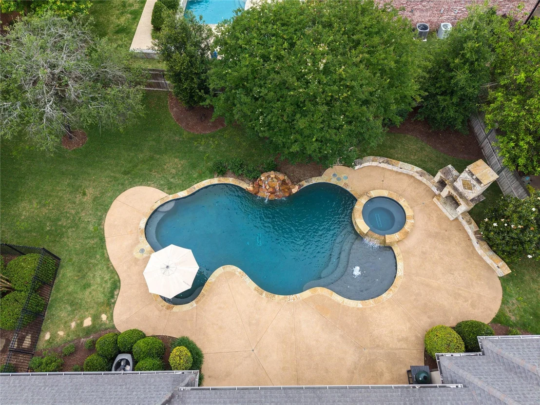 Photo of 6987 Canal