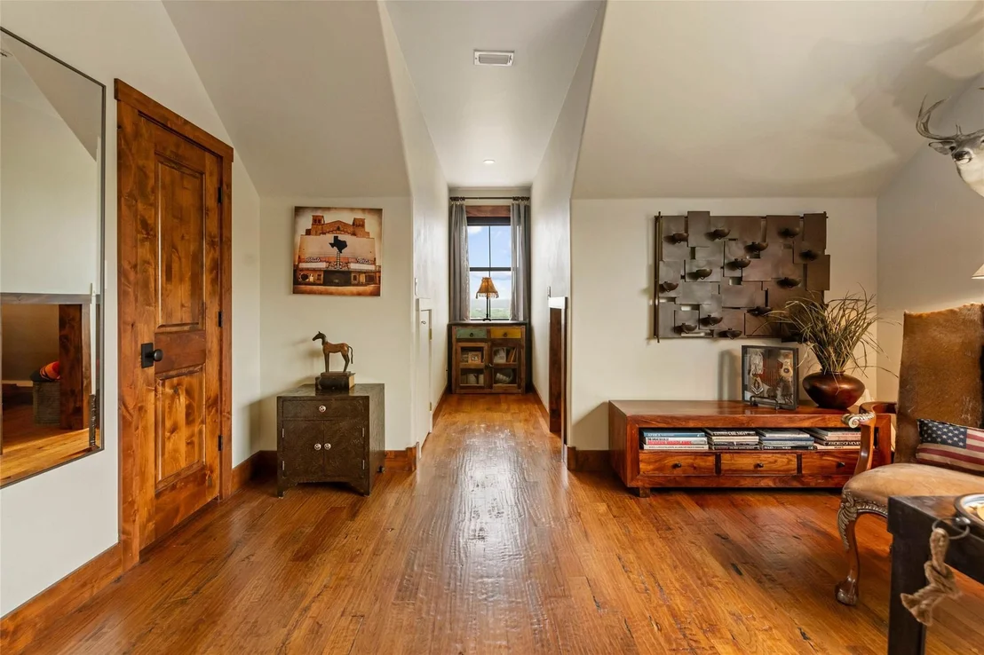 Photo of 27475 N Us-281
