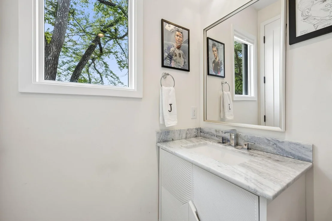 Photo of 4437 Grassmere Lane