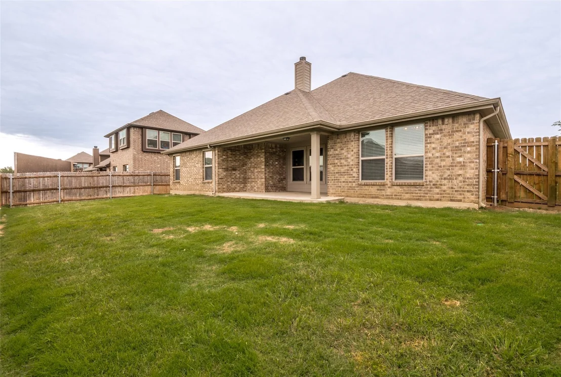 Photo of 541 Windrow Lane