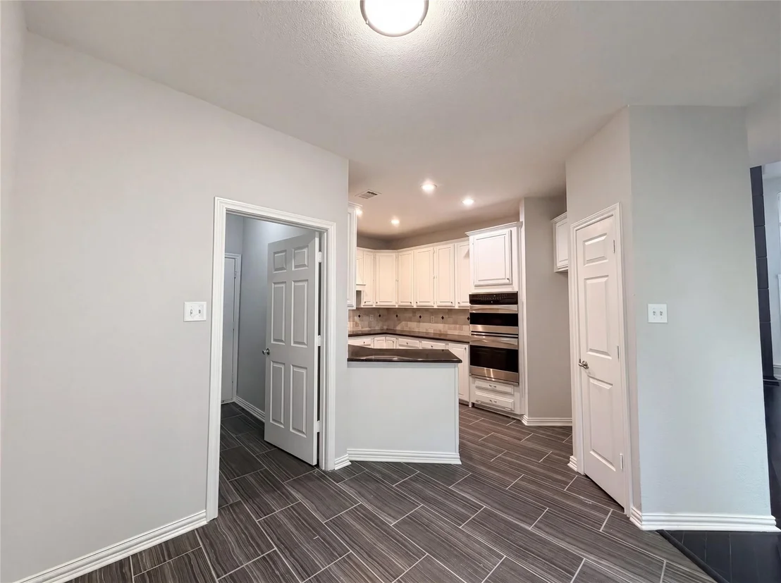 Photo of 7707 Windmere Court