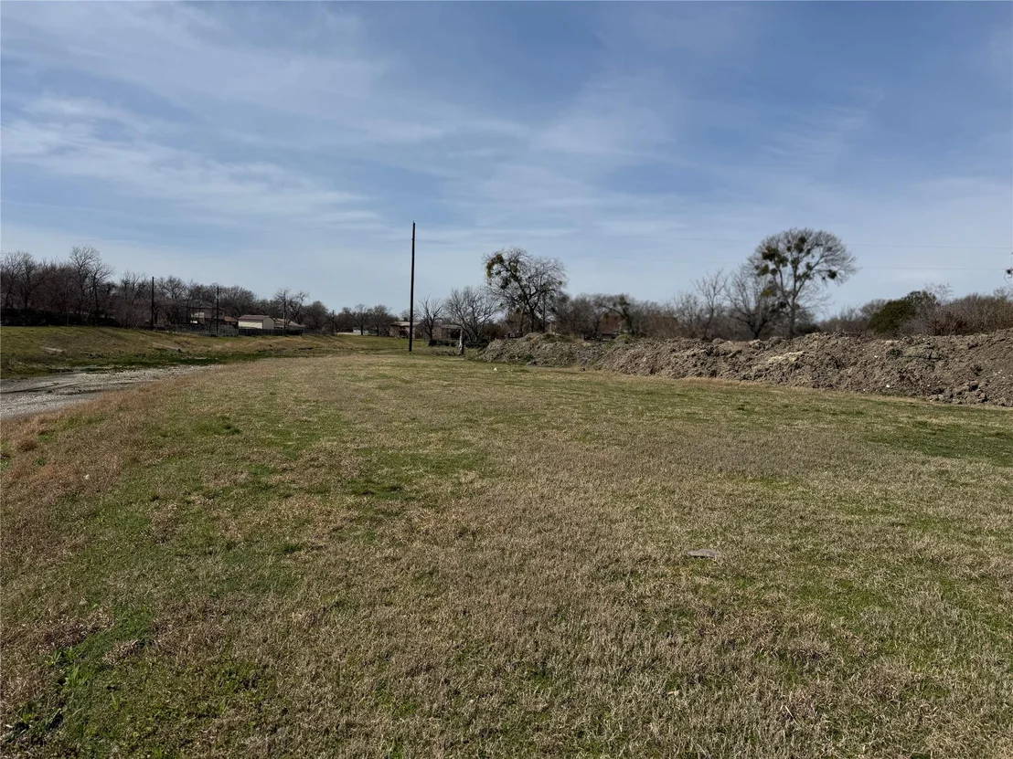 Photo of 7945 White Settlement Road