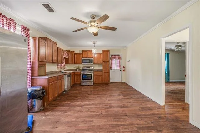 Photo of 307 N Oak Lane