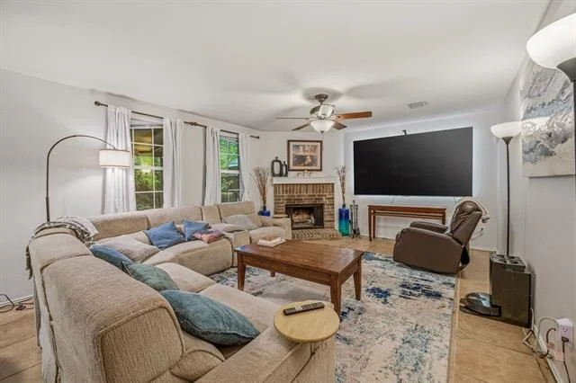 Photo of 16617 Woodside Drive