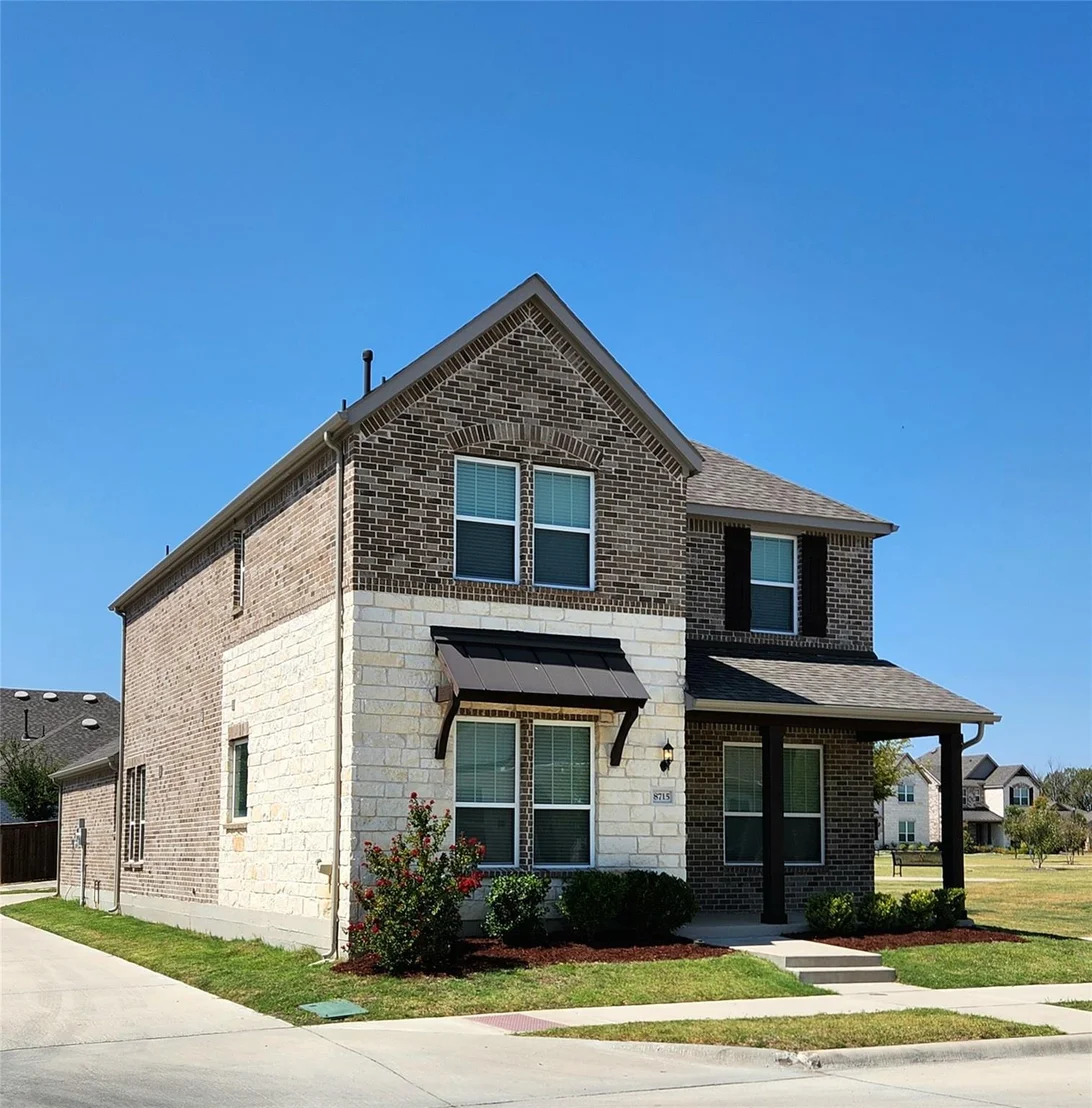 Photo of 8715 Royal Star Road