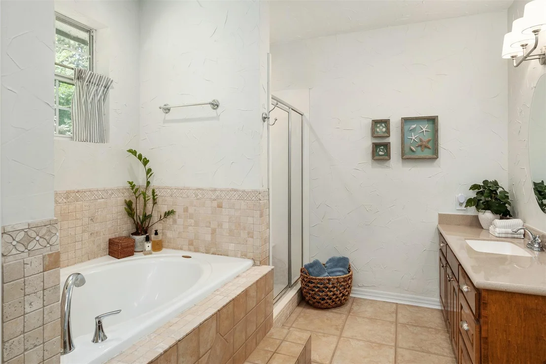 Photo of 1109 Robbins Road
