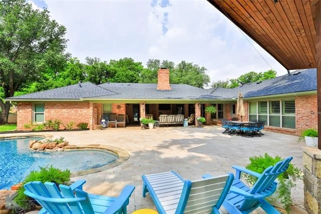 Photo of 1533 Elmwood Drive