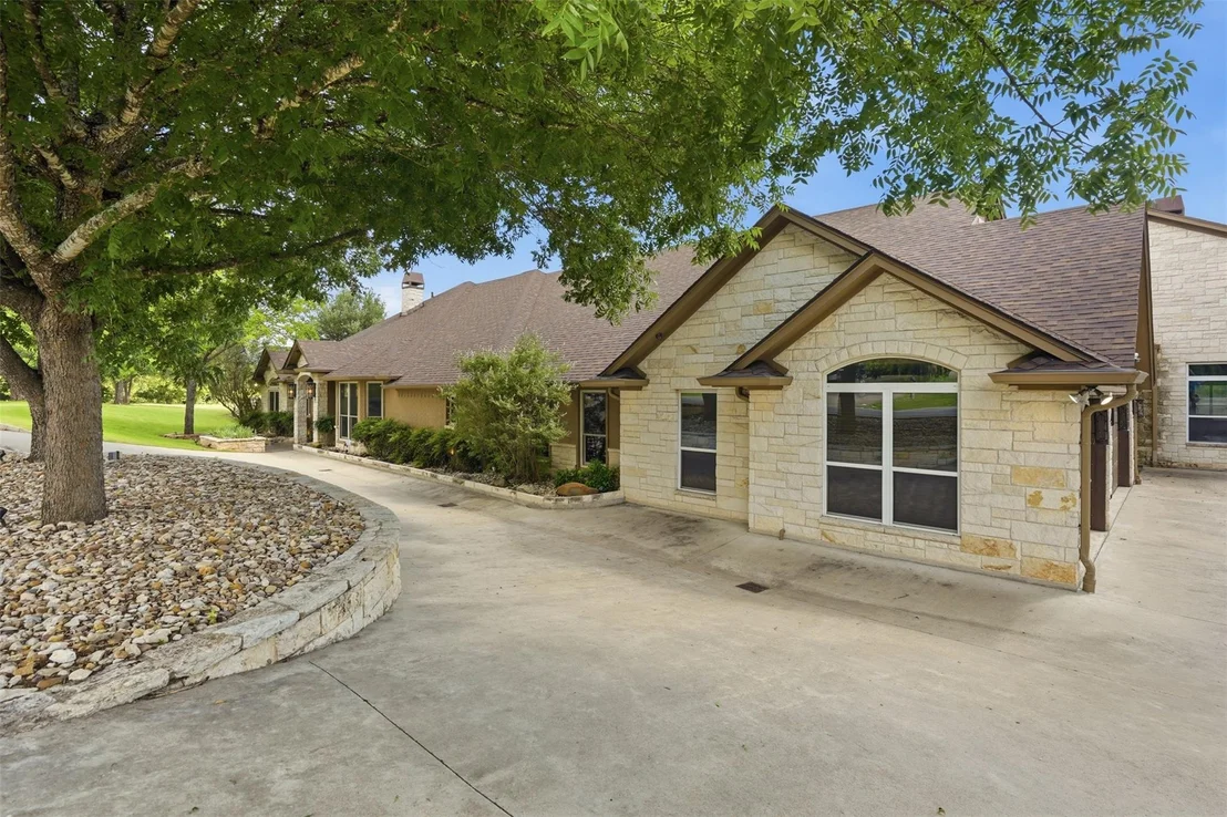 Photo of 9310 Bellechase Road