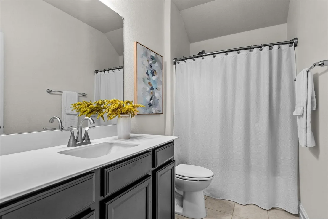 Photo of 6424 Roaring Creek