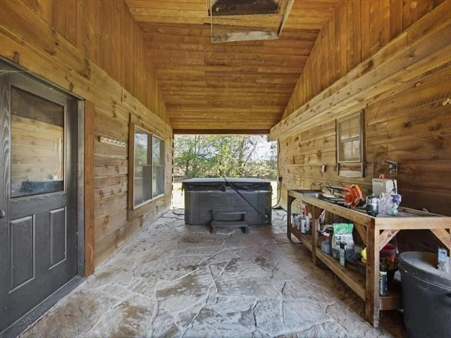 Photo of 11300 Massey Road