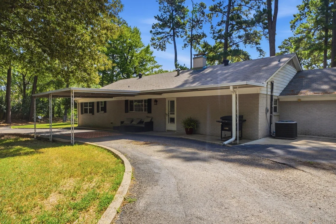 Photo of 1316 Pine Hill Drive
