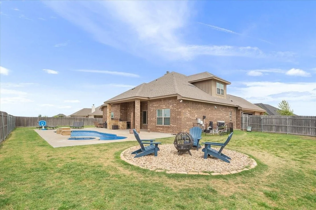 Photo of 502 Oak Drive