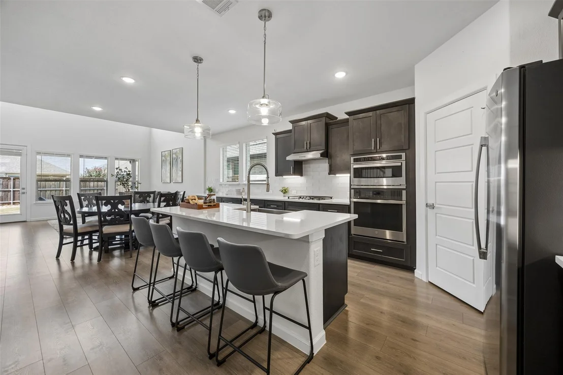 Photo of 621 Hummingbird Drive