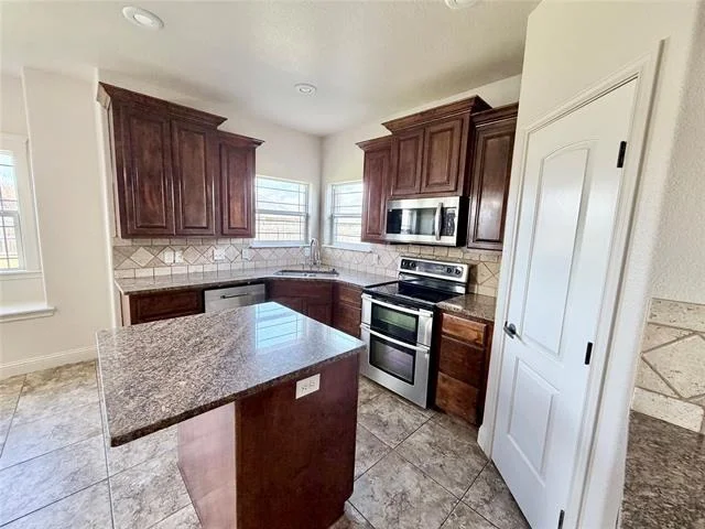 Photo of 726 Swift Water Drive