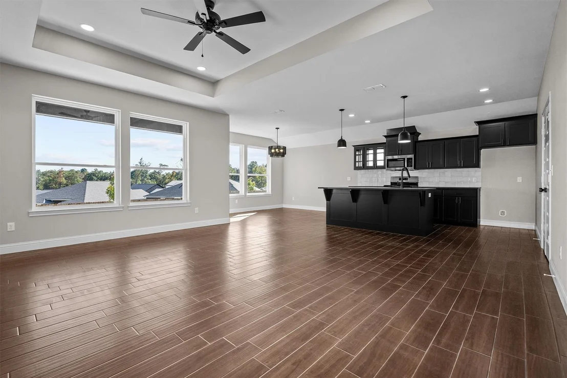 Photo of 16517 Crossing Circle